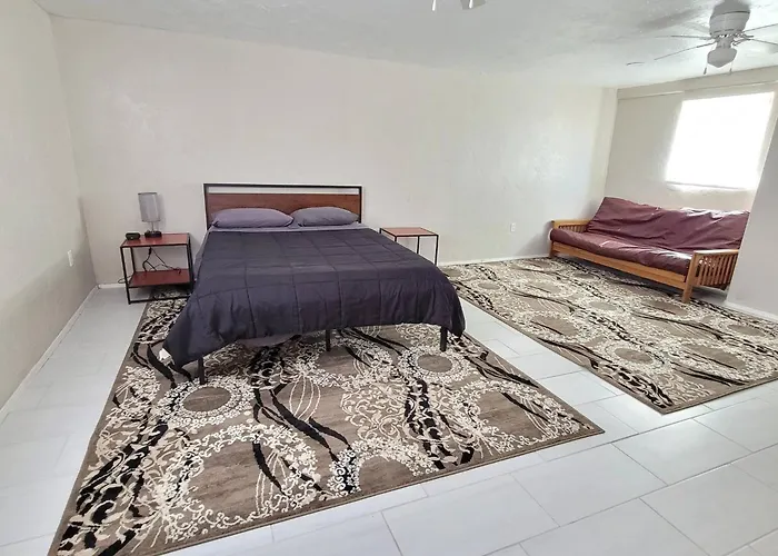 Adorable Casita-close To Everything!